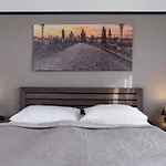 Homer Guest house Slany