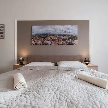 Guest house Homer Slany